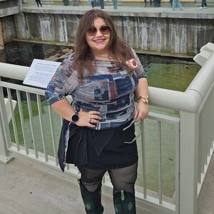 Meet your Posher, Julia